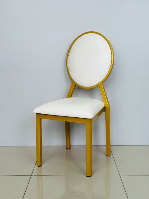 Атырау.Стулья .Стол .Орындык