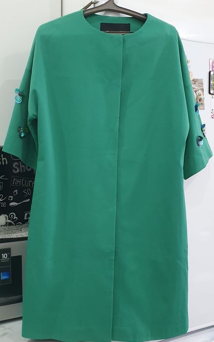 женская одежда,плащи