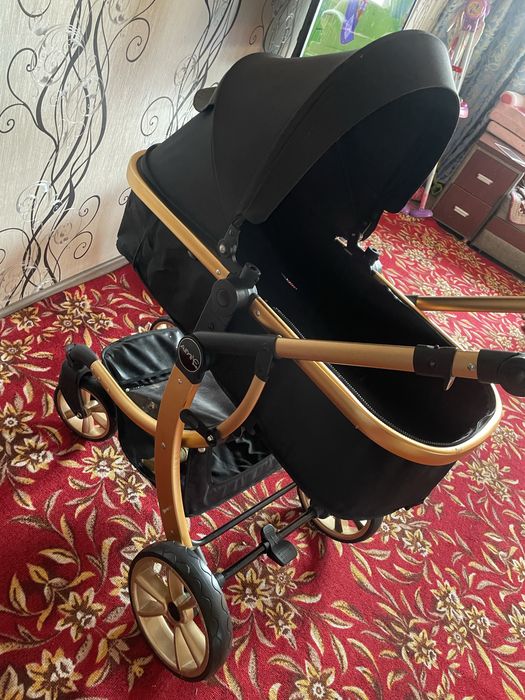 Продам коляску срочно