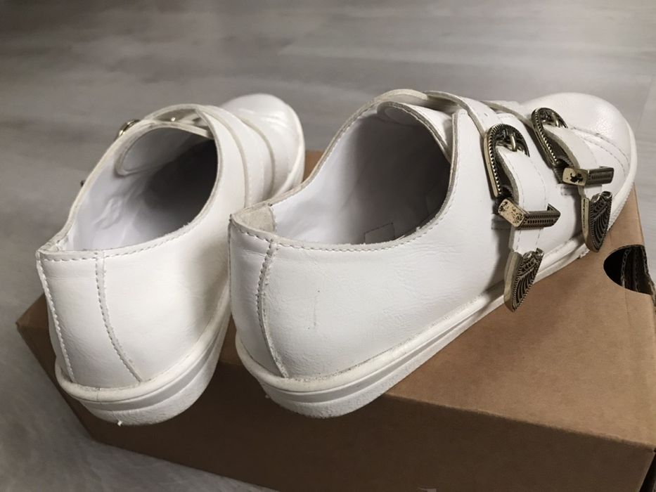 Обувки Bata, 36-ти номер