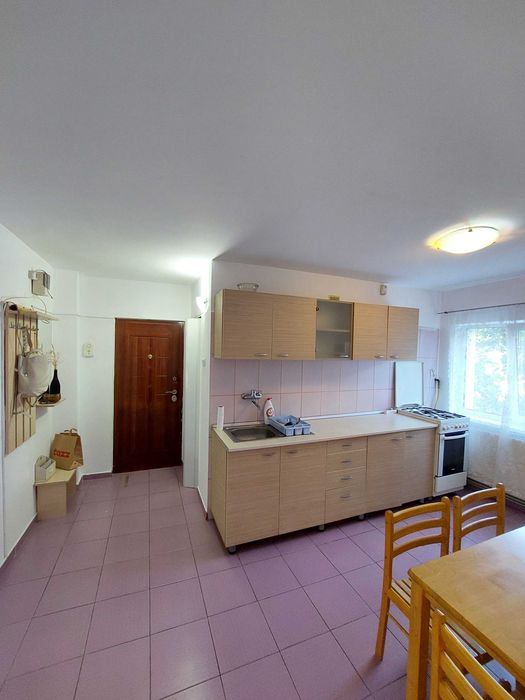 PF dau in chirie apt 2 camere semicentral