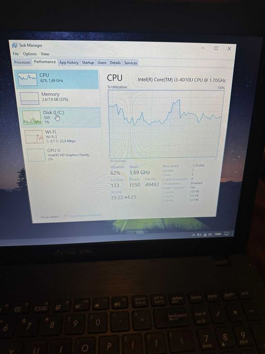 Laptop ASUS I3 4010u 8GB ram SSD 128 GB 15 inch Ecranul