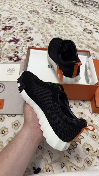 Hermes Bouncing Sneakers