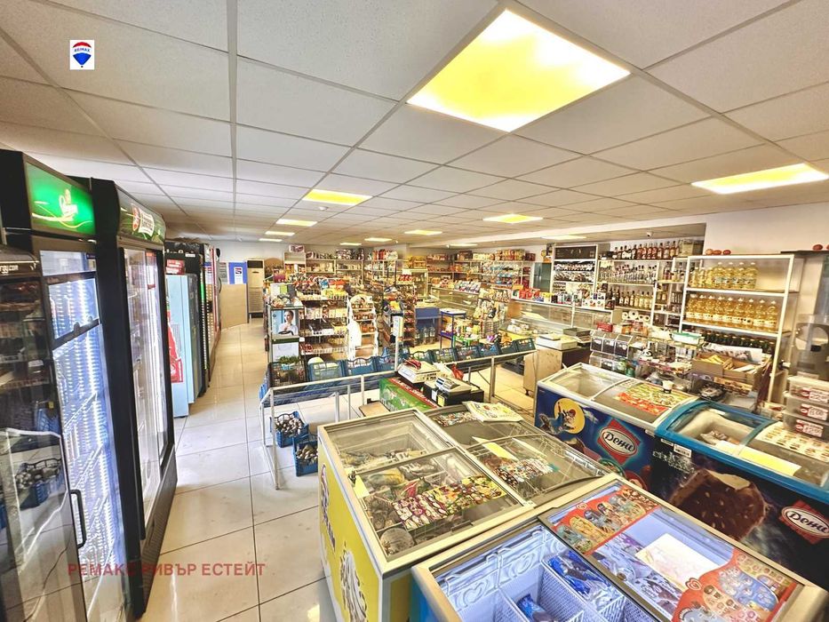 Продава се Магазин в Русе, Чародейка - Север - 156 кв.м за 2276 €/кв.м - Снимка #2