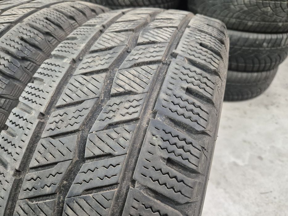 2 anvelope iarna Hankook 215 65 16 C stare buna