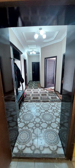 Oxun Bobo masjidi yon tomonida  3-xonali kvartira ijaraga beriladi