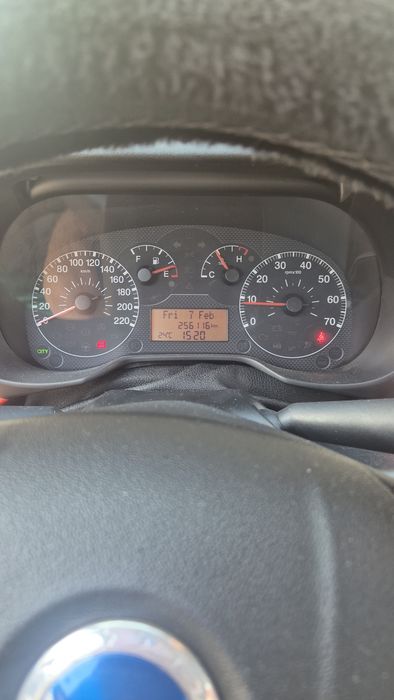 Fiat Punto 2006 benzină, 1.050 € — imagine 4
