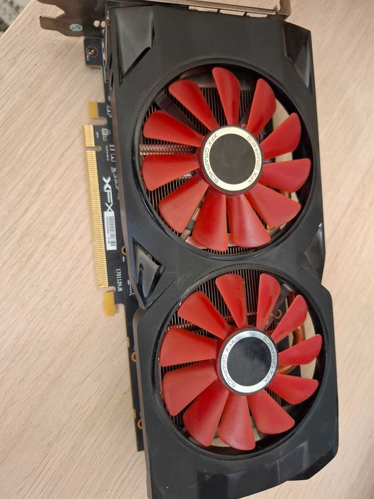 XFX RX580 8GB видеокарта