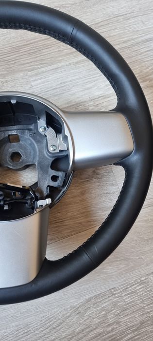 Volan mazda2 model dupa 2008