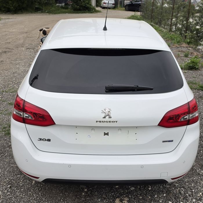 Peugeot 308 2017 1.6HDi euro 6
Preț : 6590€ neg
Motorizare :1.6HDI 120cp
Transmisie:manuala
An fabricație : 2017
Km : 247600
Serie șasiu : VF3LCBH