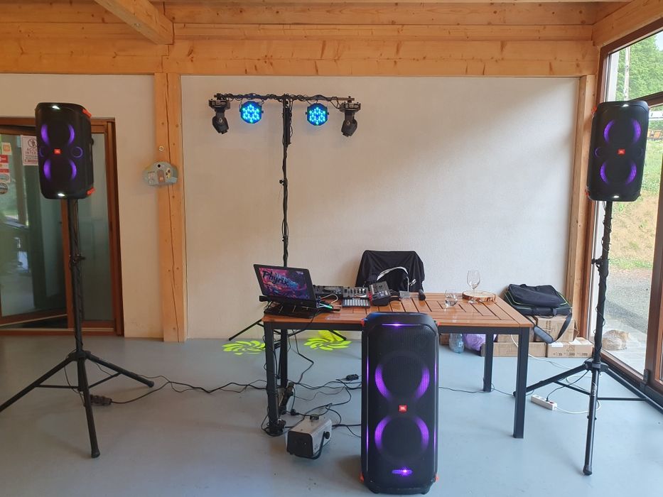 DJ/MC Phyrix pentru Evenimente Private in Ulmeni si impreujrimi