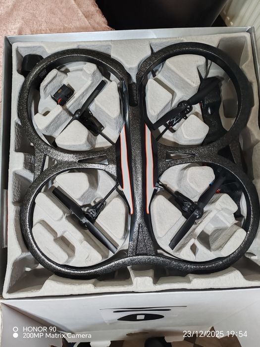 Dronă Parrot AR. DRONE 2.0