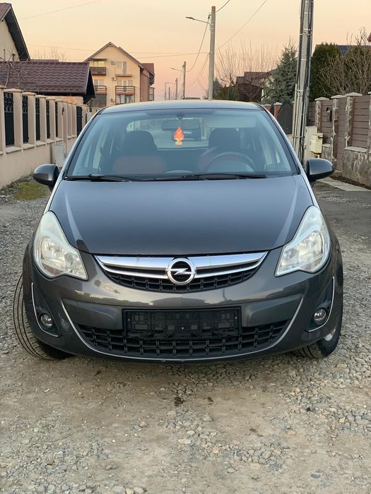Opel Corsa D 1.3Cdti 95Cp Euro5

-Data primei înmatriculări 27.07.2011