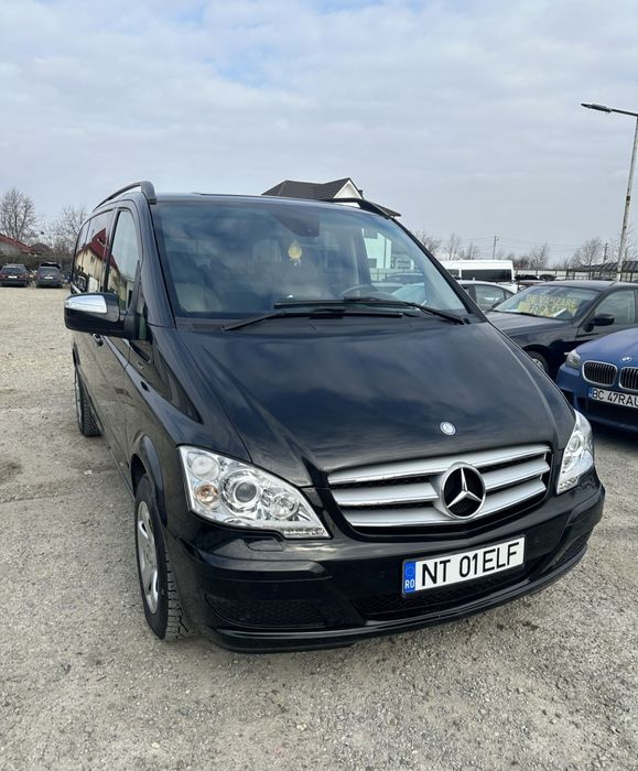 Inchiriez microbuz 8+1 7+1 locuri mercedes Viano automat