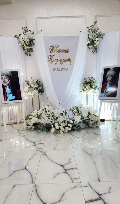 LED мольберт жалға беріледі.  LED мольберт сдаётся в аренду.