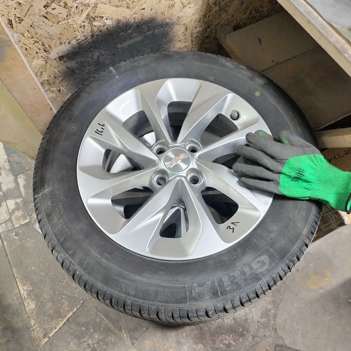 Продам диски с резиной