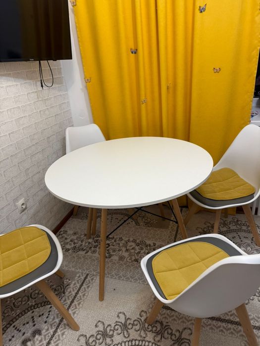 Продам Стол + стулья