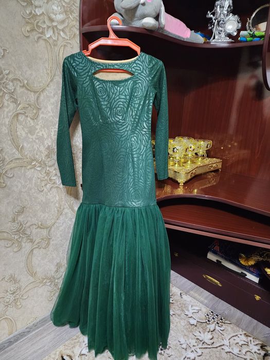 Продам платье новое