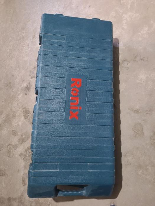 Продаётся отбойный молоток RONIX 2816L
