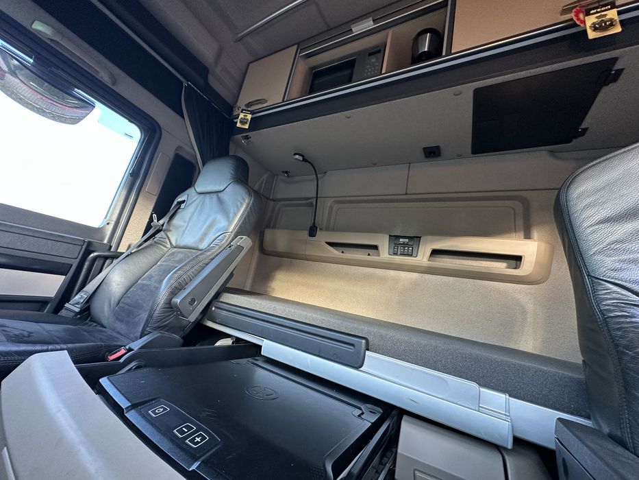 Semiremorca prelata Krone