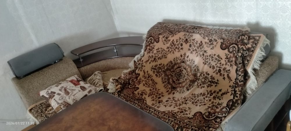 Диван, кресло, кровать, инструменты