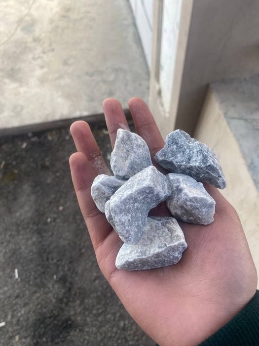 Oq qora tosh Galka. Белый  декоративни Галка камен