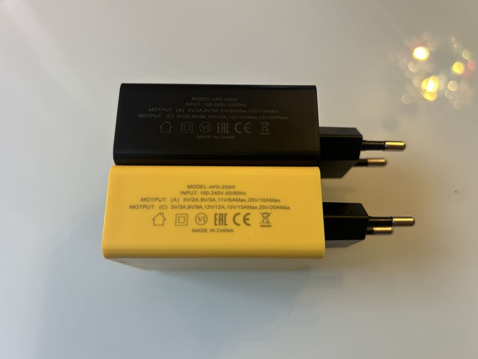 Încărcător rapid 200W USB + Type-C – Nou, compatibil telefon & laptop