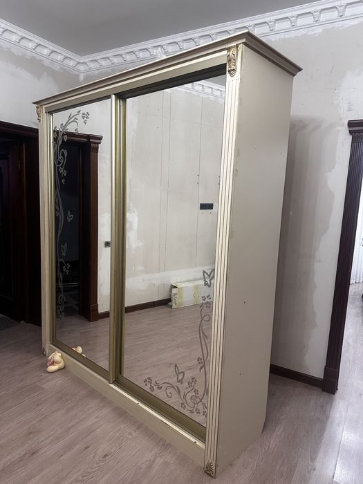 Продам шкаф в хорошем состоянии