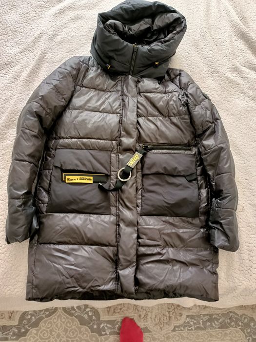 Классный пуховик на зиму,размер s