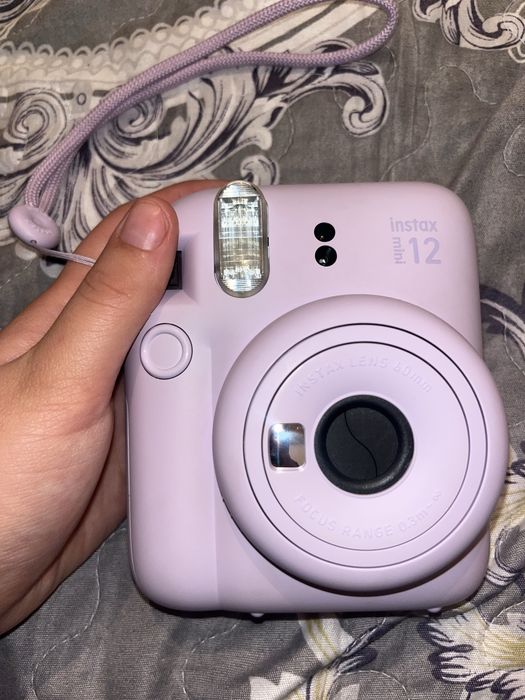Instax 12 mini продается
