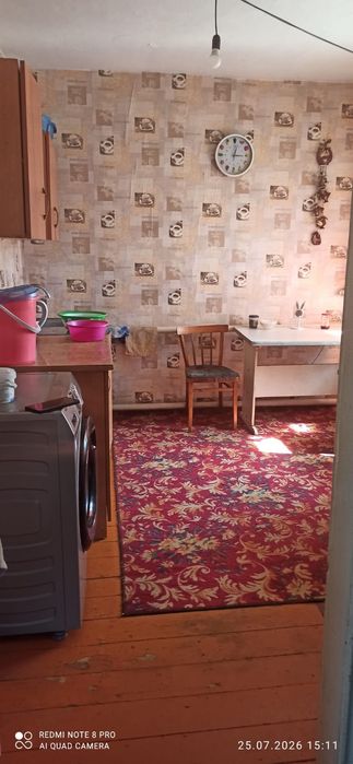 Продам квартиру по улице Толстого.