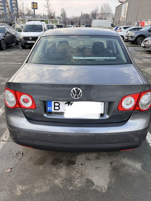 VW Jetta 1.6 2009 Benzina  101 CP