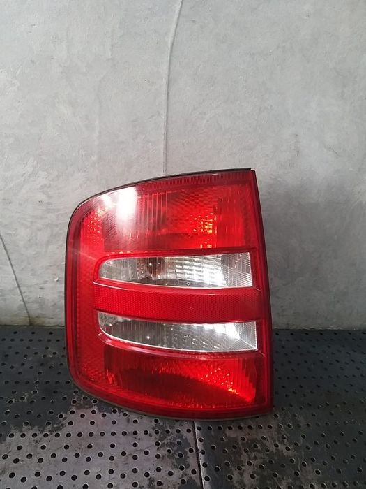Stop tripla lampa stanga skoda fabia 1 6y 6y9945095 6y9945111b