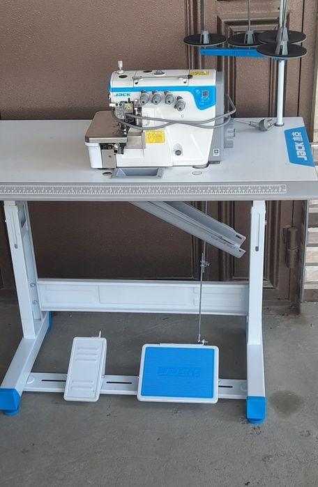 ОВЕРЛОГ JACK E4  сотилади