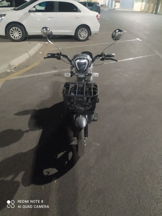 Elektroskuter sotiladi