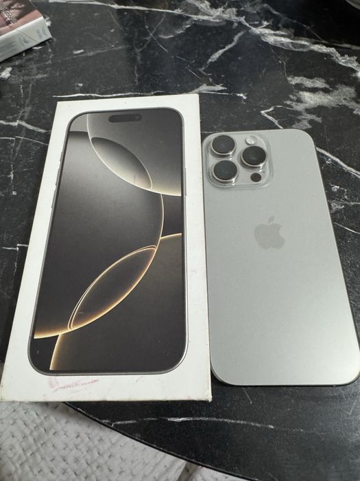 iPhone 16 про состояние идеальное