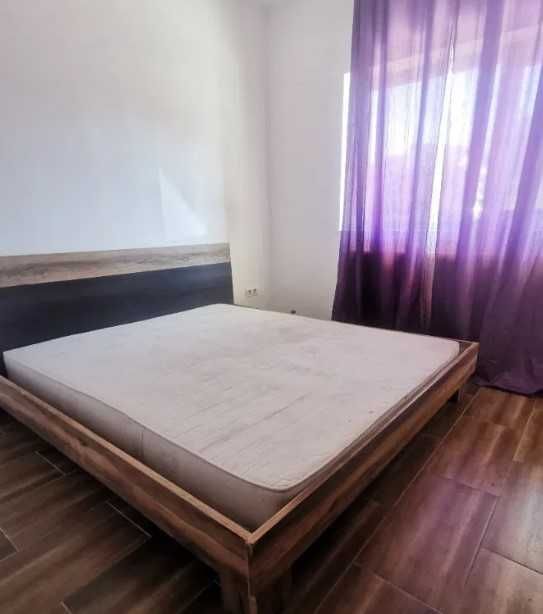 Дава се под наем Тристаен апартамент в Пловдив, Център - 80 кв.м за 224.4 € - Снимка #2