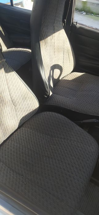 Vaz 2107. Srochna sotiladi 2000 yil radnoy kraska