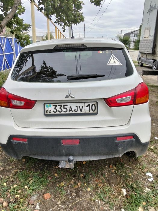 Автомобиль Митсубиси