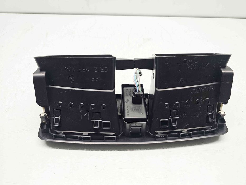 Grila aerisire centrala Renault Megane 3 (B95) [Fabr 2008-2016] OEM