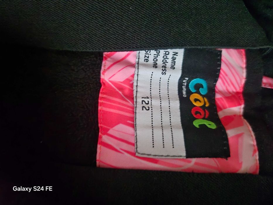 Куртка зимняя  рост 122, на девочку 5-6 ле