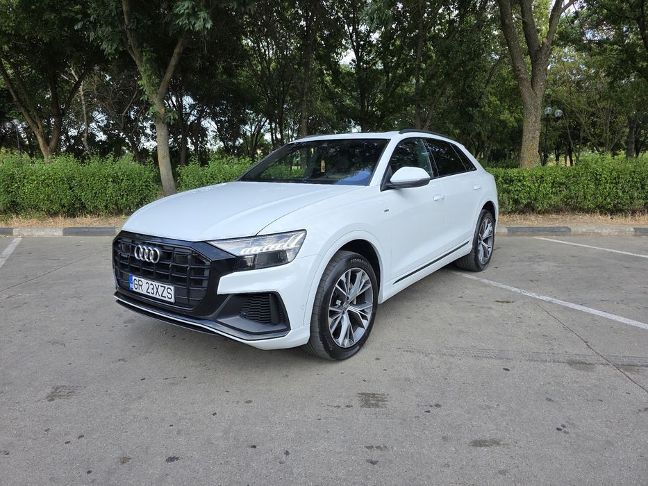 Audi Q8  ~ Pachet S Line Interior exterior