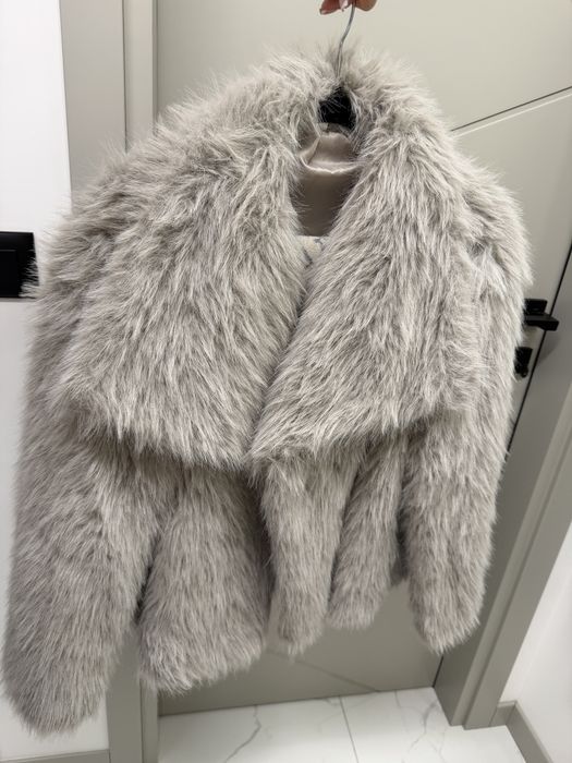 Палто от изкуствен косъм