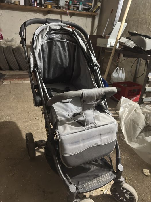 Продам коляски 2 штуки