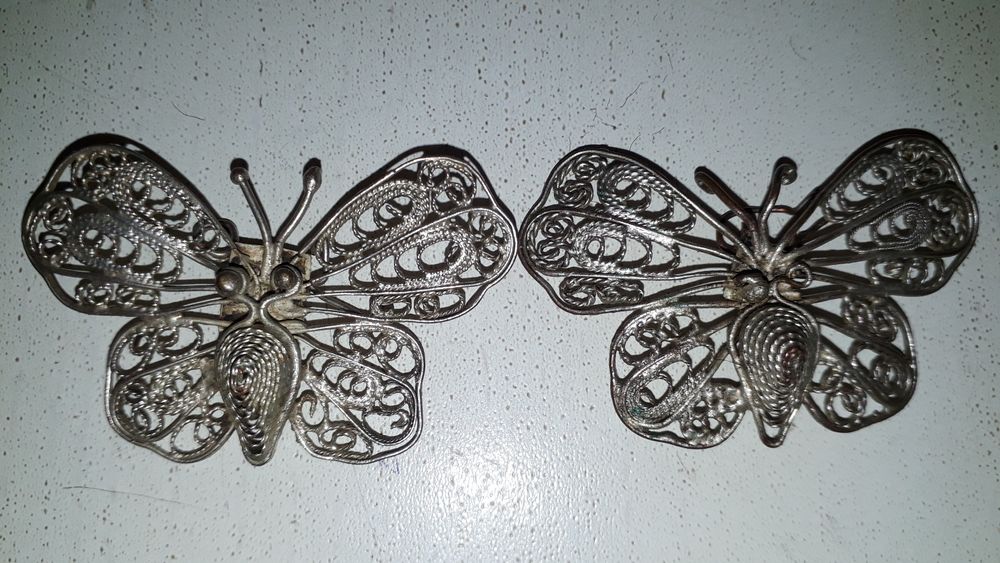 Сребърно колие и 2 брошки от филигран