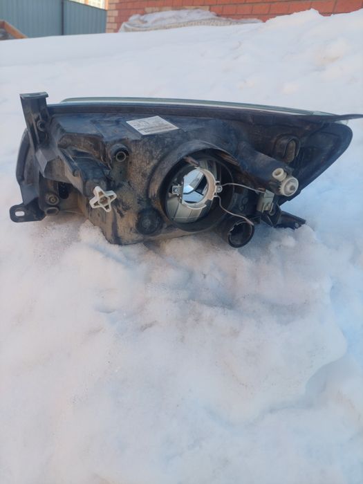 Продам передний фары на гранту