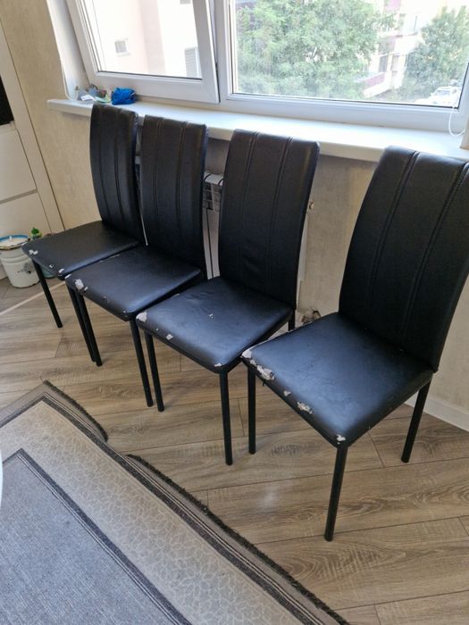 Продам стол со стульями