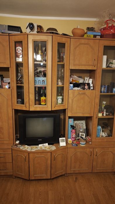 Mobilă sufragerie 240 cm – stare bună – spațioasă