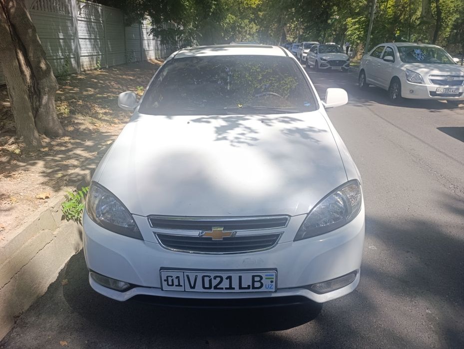 Автомобиль Джентра