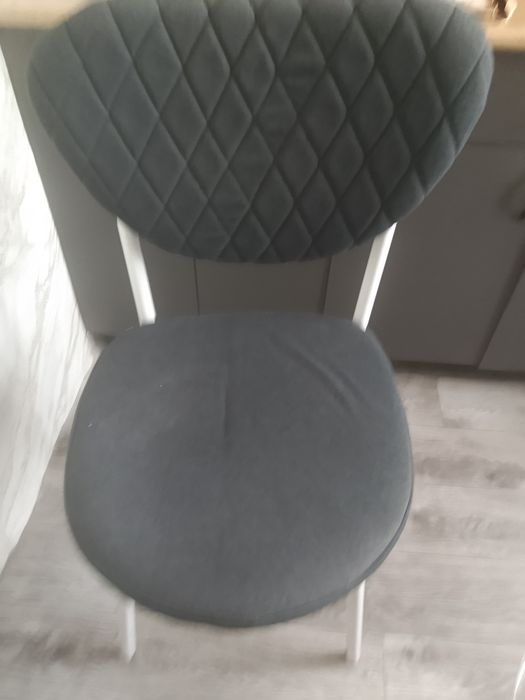 Продам комплект стол с креслами